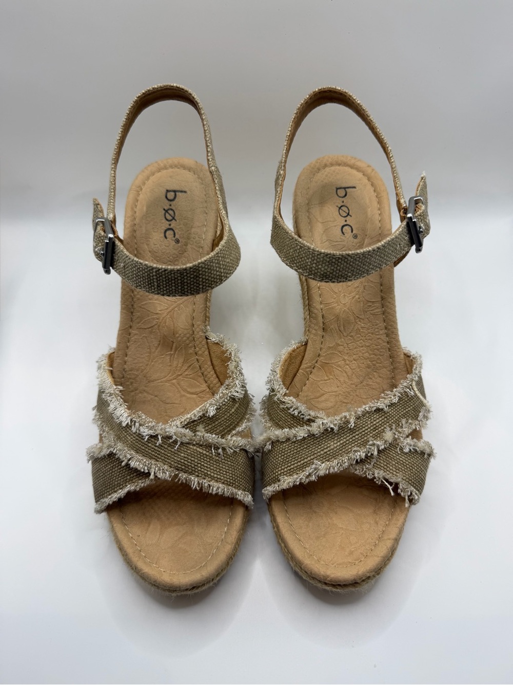 b.o.c. Women's Tan Frayed Fabric Wedge Sandals